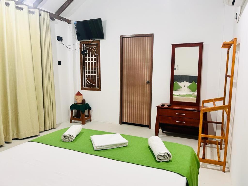 Palm Beach Resort Ceylon จาฟนา ภายนอก รูปภาพ