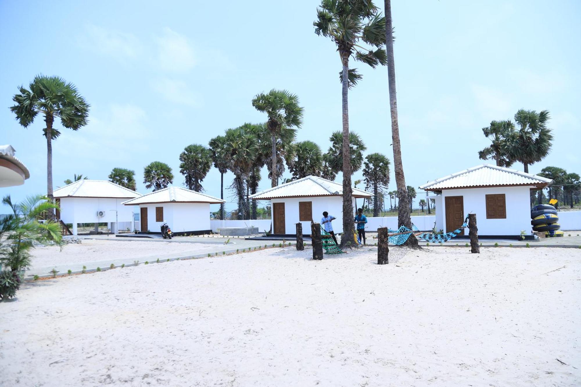 Palm Beach Resort Ceylon จาฟนา ภายนอก รูปภาพ